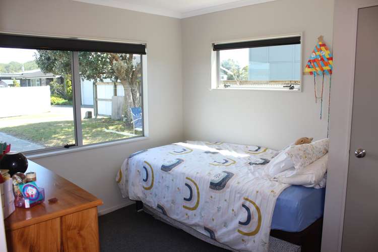 153 The Fairway Matarangi_9