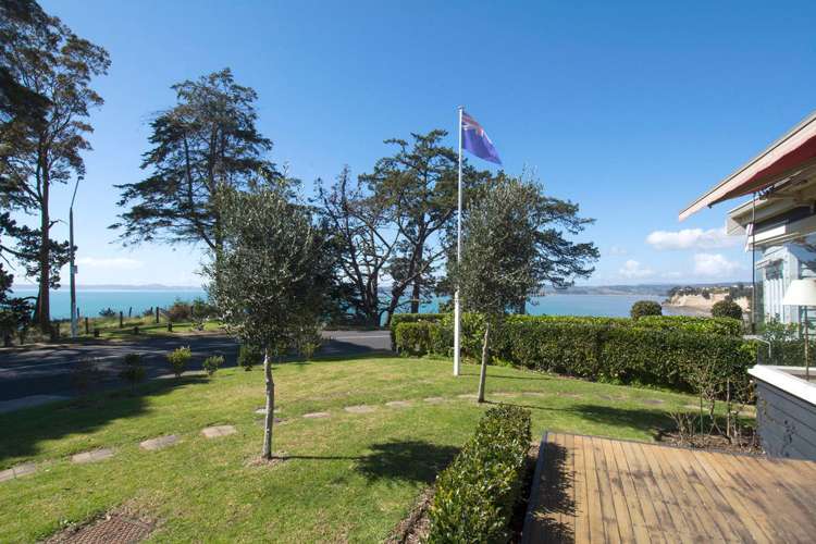 62 Marine Parade Mellons Bay_1