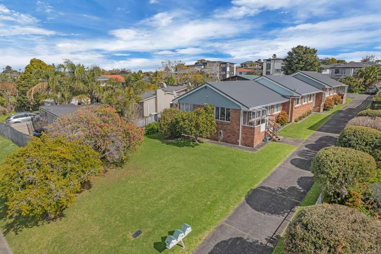 2/7 Greenhill Crescent Pakuranga Heights_29