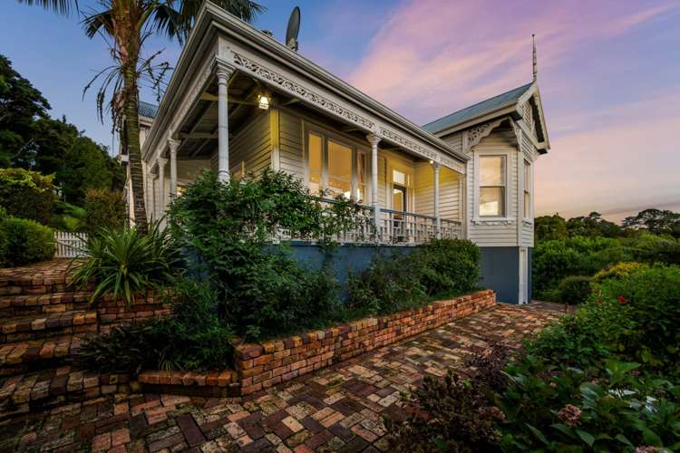 104 Attwood Road Paremoremo_32