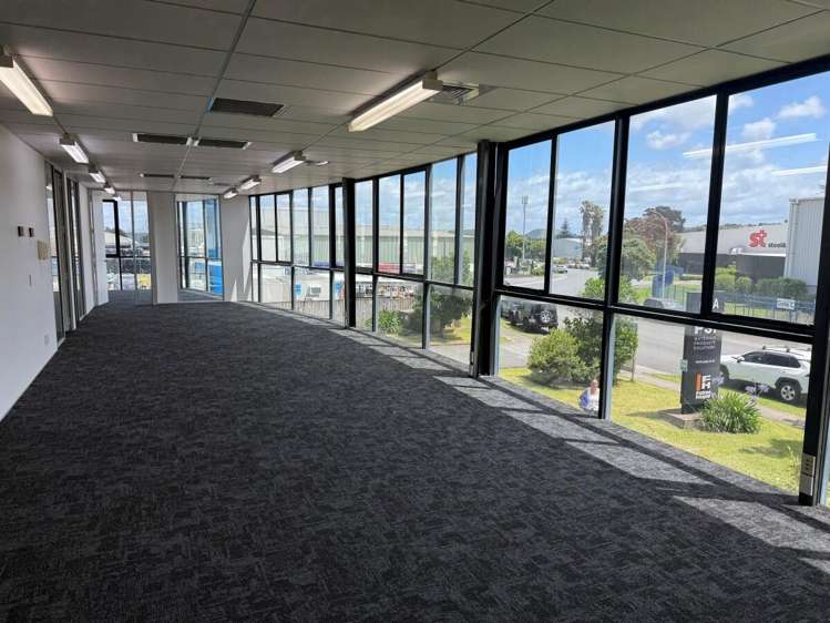 1/60 Cryers Road East Tamaki_2