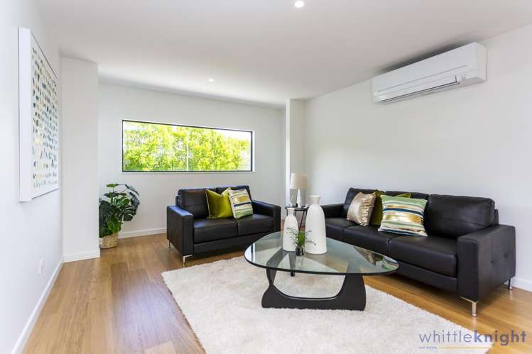2/11 Carlton Mill Road Merivale_5