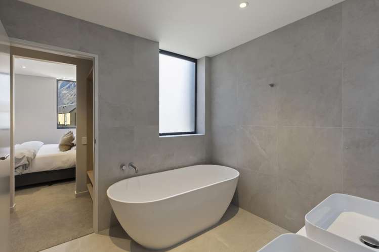 24/2 McKinlay Lane Jacks Point_7