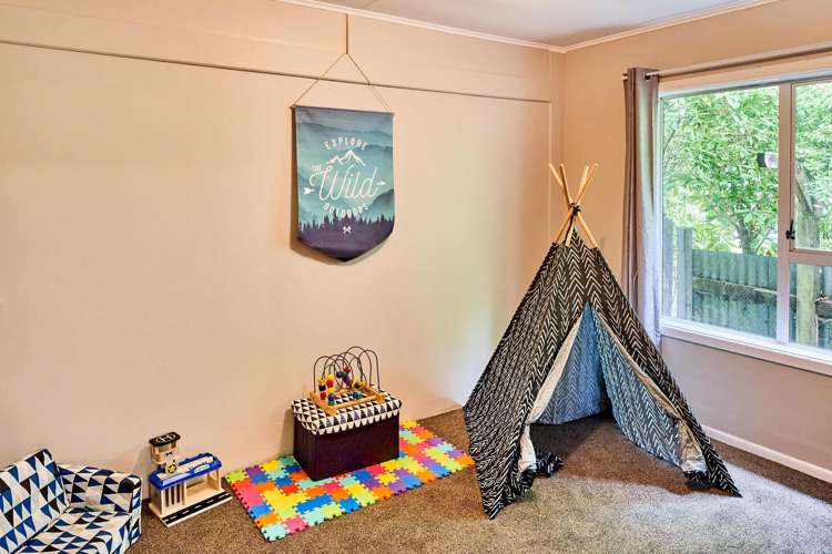 72 Hair Street Wainuiomata_10
