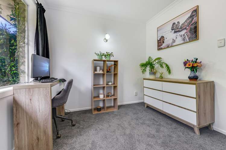 9 Beaumaris Place Dinsdale_18