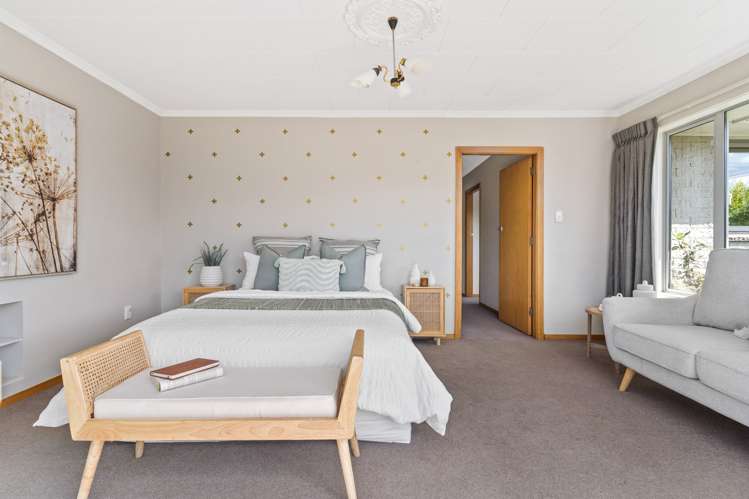 27 Hurunui Street Cracroft_11