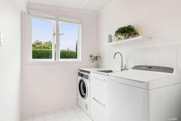 68 Sandspit Road Waiuku_10