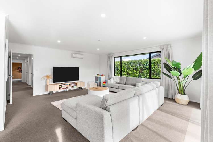 31 Chestnut Close Kelvin Grove_17