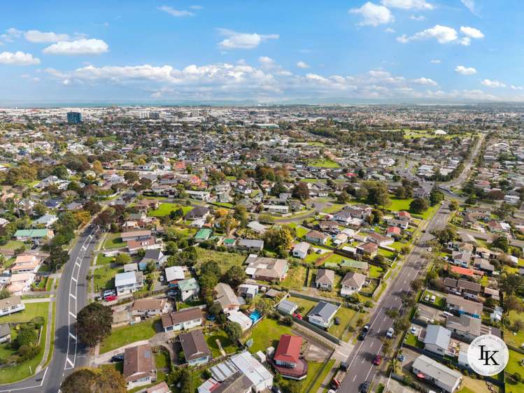 151 Boundary Road Clover Park_37