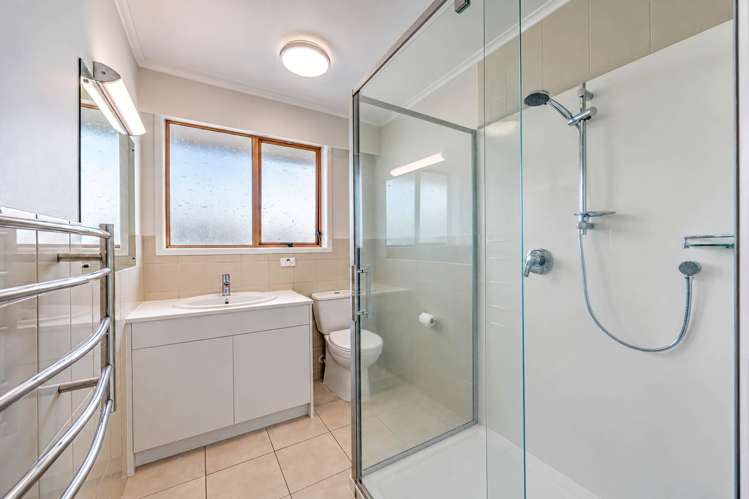2/30 St Vincent Avenue Remuera_18