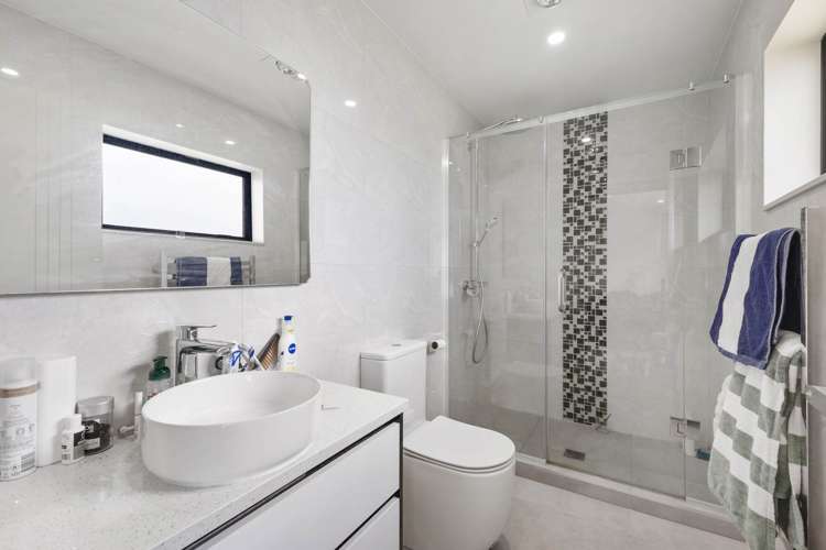 72 Charlestown Drive Flat Bush_16