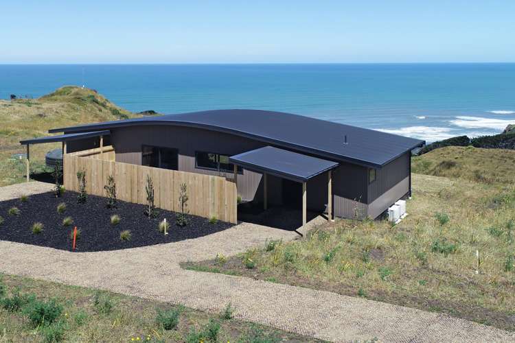 63/685 Karioitahi Road_0