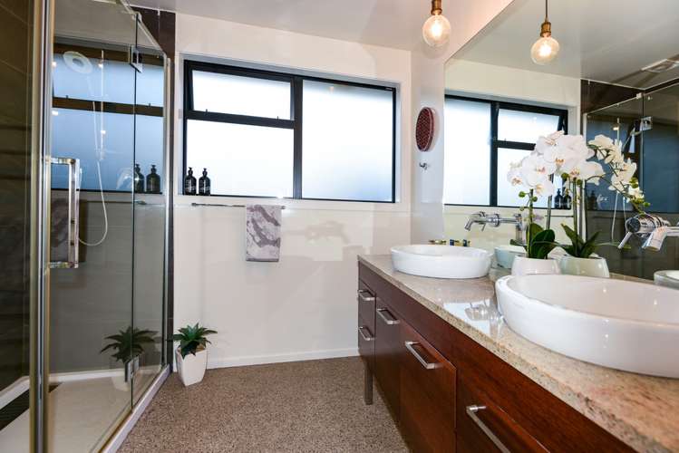 380 Halkett Road West Melton_15