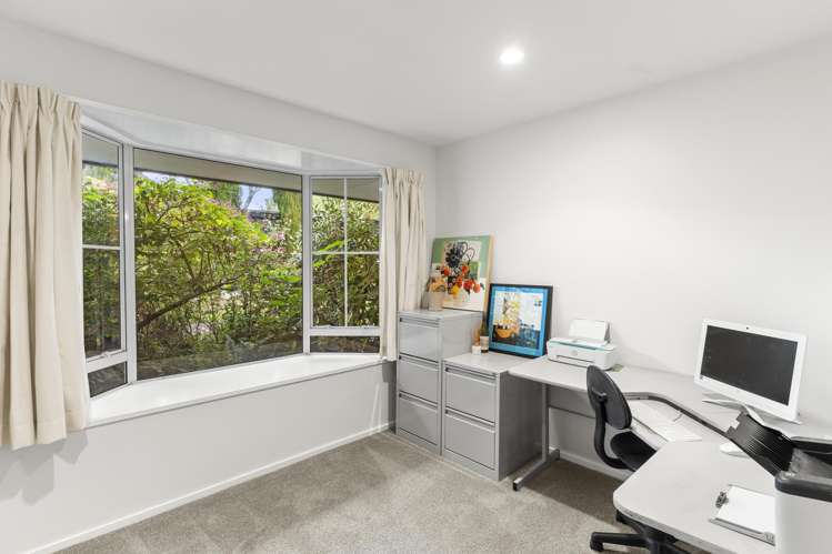 1692b Cust Road Cust_16