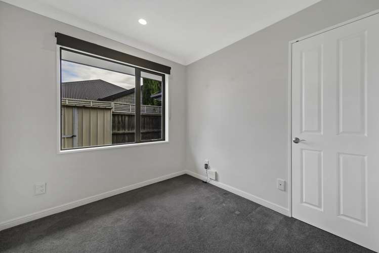 7 Milkers Gate Parklands_14