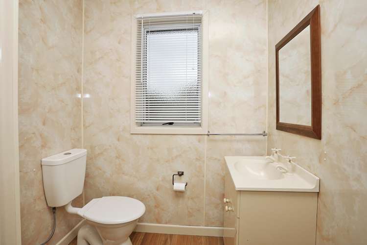 2/91 Lewis Street Gladstone_17