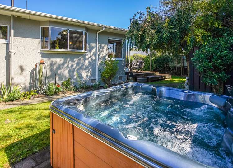 3 Dickens Street Stoke_14