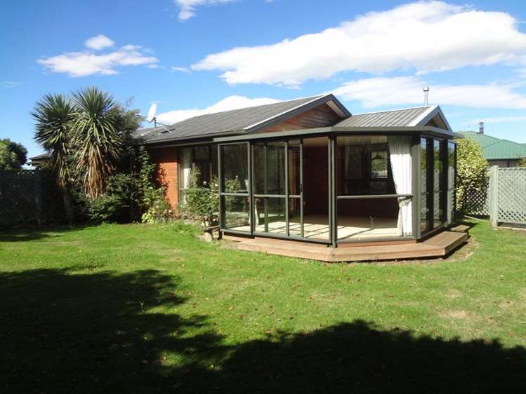 19 Devon Crescent Darfield_12