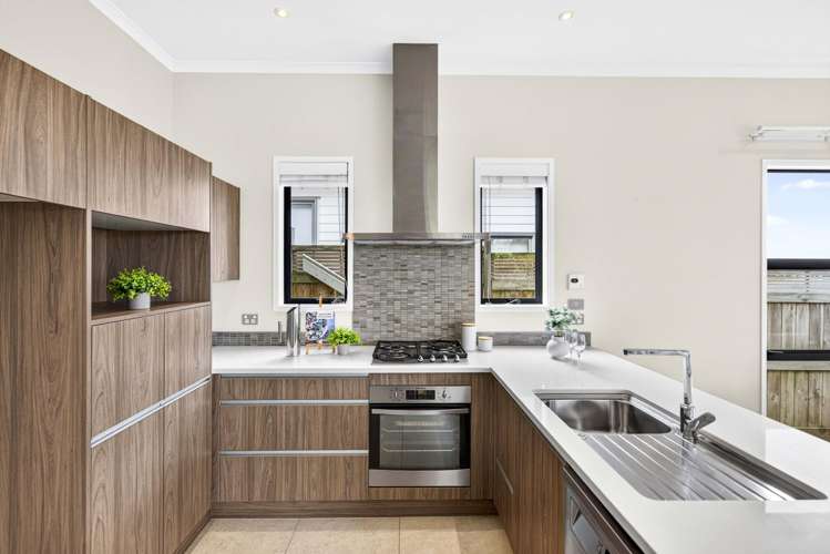19 Barcliff Terrace Gulf Harbour_8