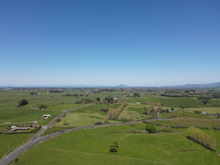 816 Tuhikaramea Road Ngahinapouri_13