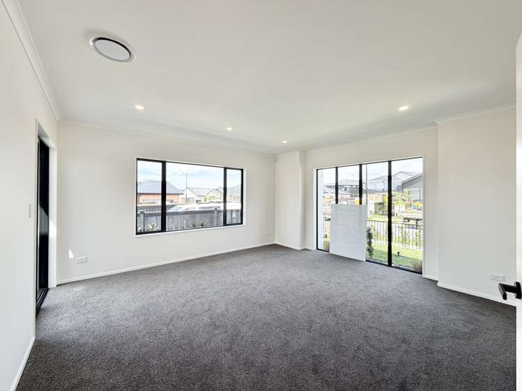 16 Tukutata Crescent_1