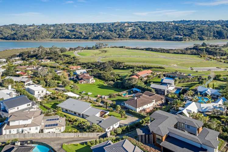 142 Kittiwake Drive Schnapper Rock_5