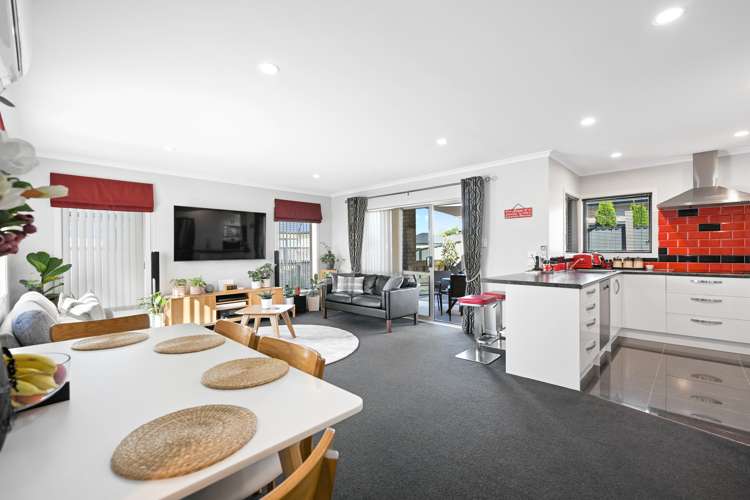 60 Stan Heather Drive Glenview_2