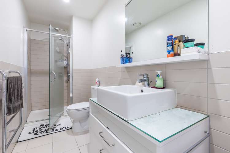 1107/30 Beach Road Auckland Central_7