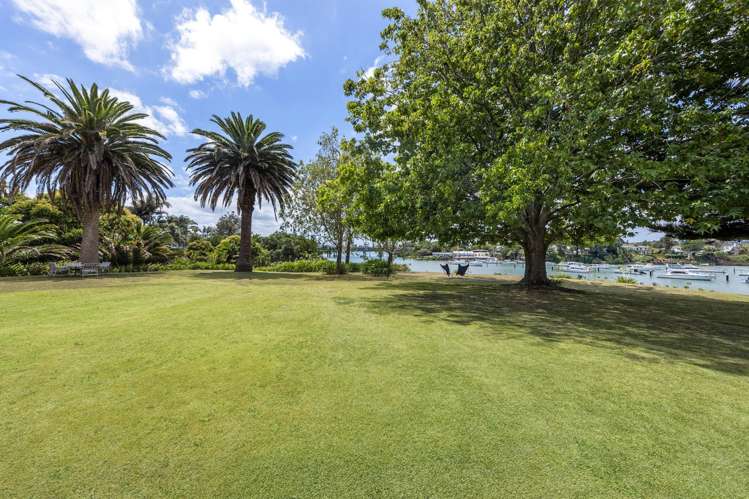 153 and 153a Waipuna Road East Mt Wellington_7