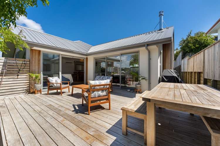 55b Paynters Avenue Strandon_24