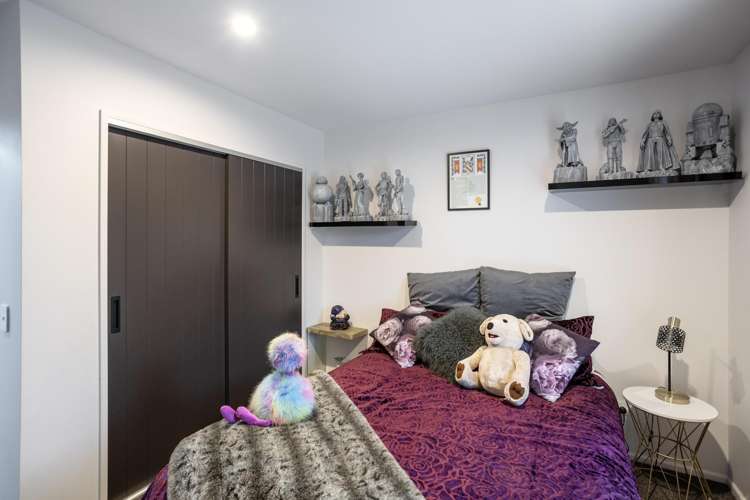 3 Trudi Place Green Island_24