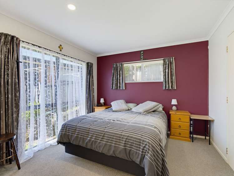 6 Thornlea Drive Welcome Bay_8