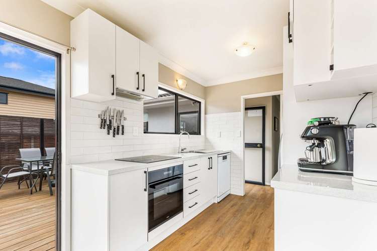 2 Laura Street_3