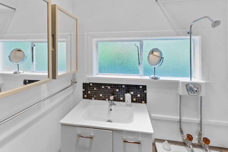 32 Wairere Road Bastia Hill_12