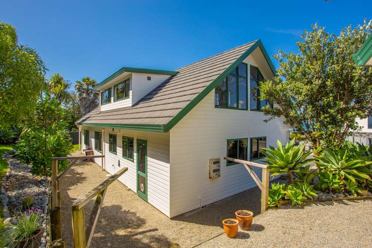 15 Sirrah Street Okitu_16