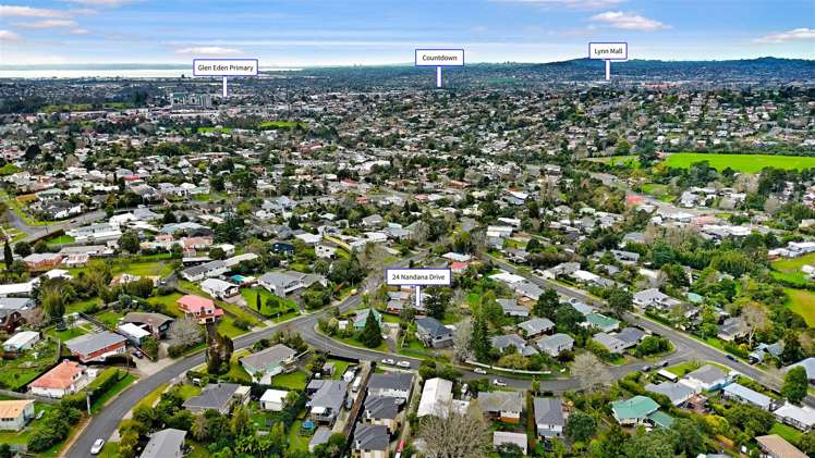 24 Nandana Drive Glen Eden_13