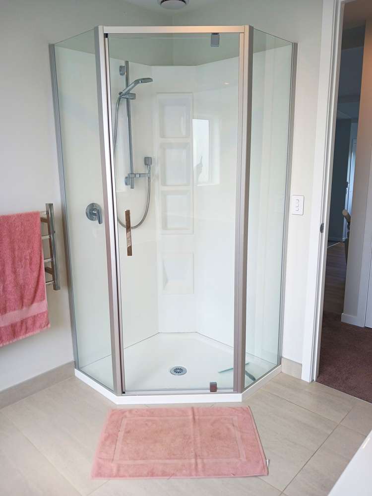 2 Sunset Heights Cable Bay_23