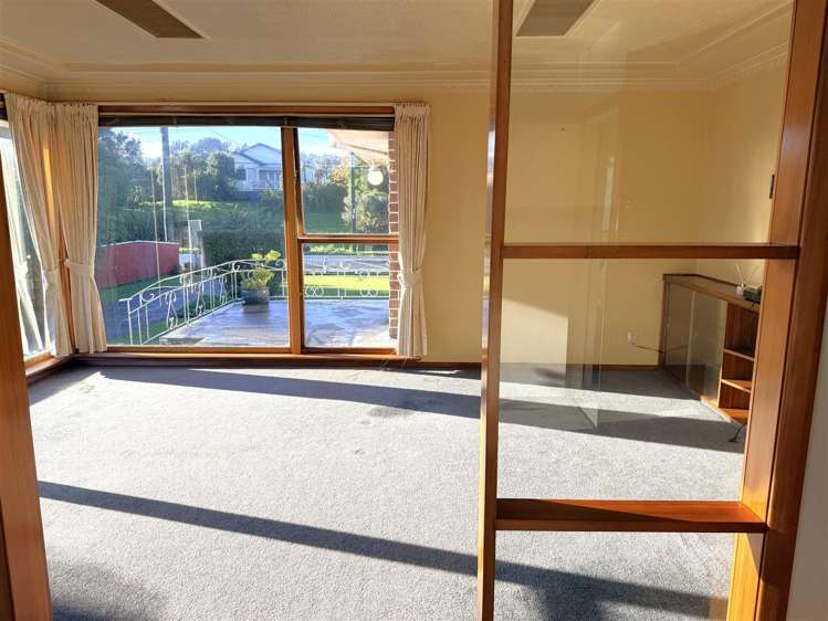 7 Gilbert Road Paroa_8