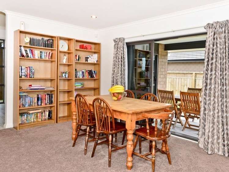 24 West Thompson Street Leamington_17