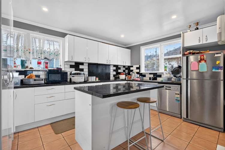 377 George Street Stokes Valley_2