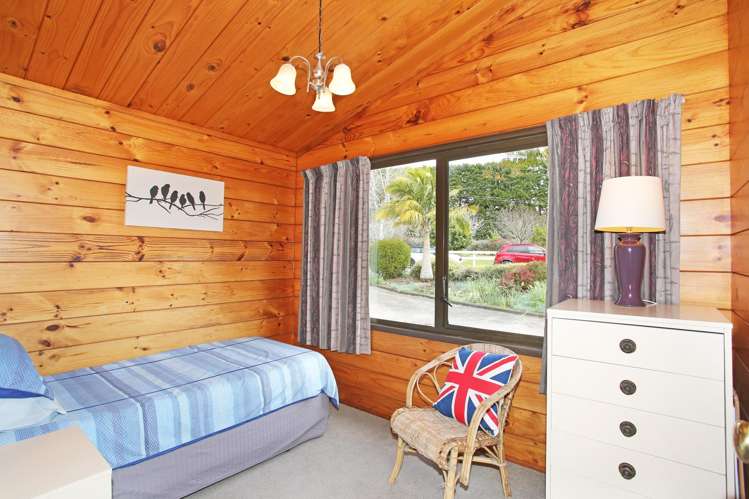 212B Glenbrook Beach Road Glenbrook Beach_15