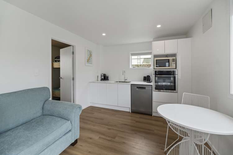 30 Third Avenue Urenui_13