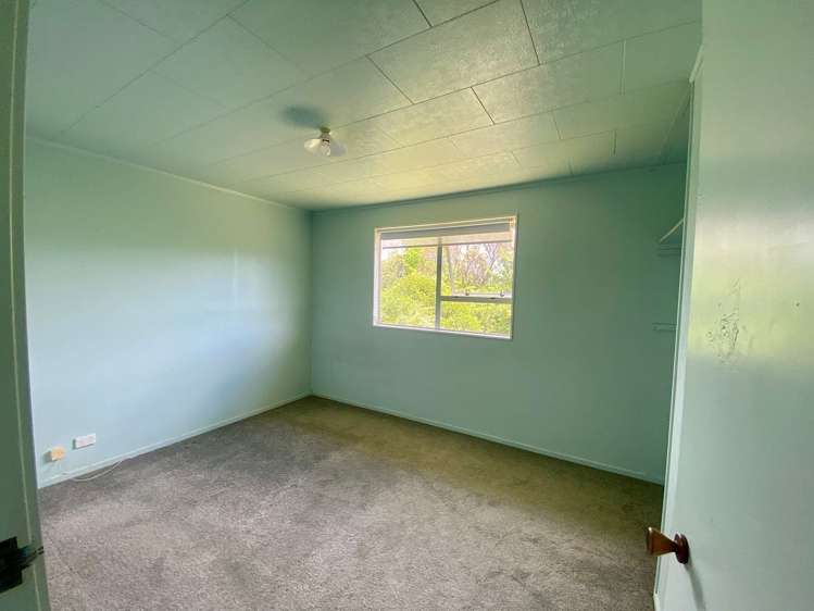 24 Waimahanga Road Onerahi_15