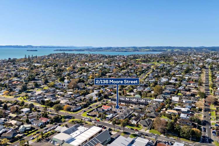 2/136 Moore Street Howick_10