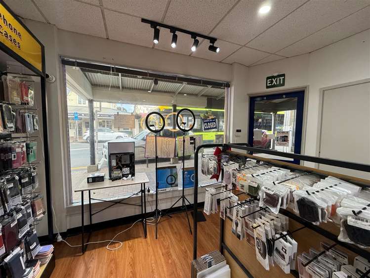 Shop A, 154 Karori Road Karori_8