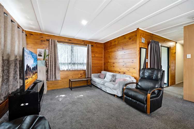 69 Glenview Road Glen Eden_5