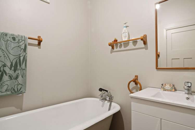 27 Desmond Road Te Hapara_14