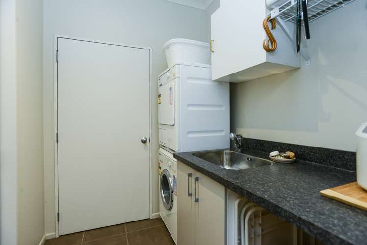 73 Russell Robertson Drive Havelock North_14