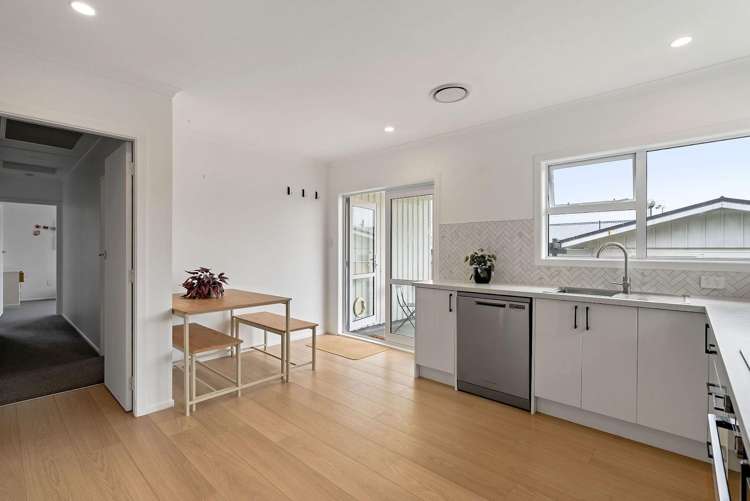 3 Catherine Crescent Paparangi_4