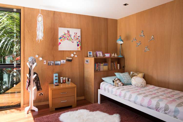 87 Garden Road Piha_7